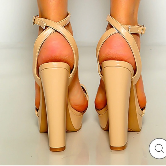 Nude chain link detail block stiletto heel | evening stiletto | size 9 - Picture 2 of 9